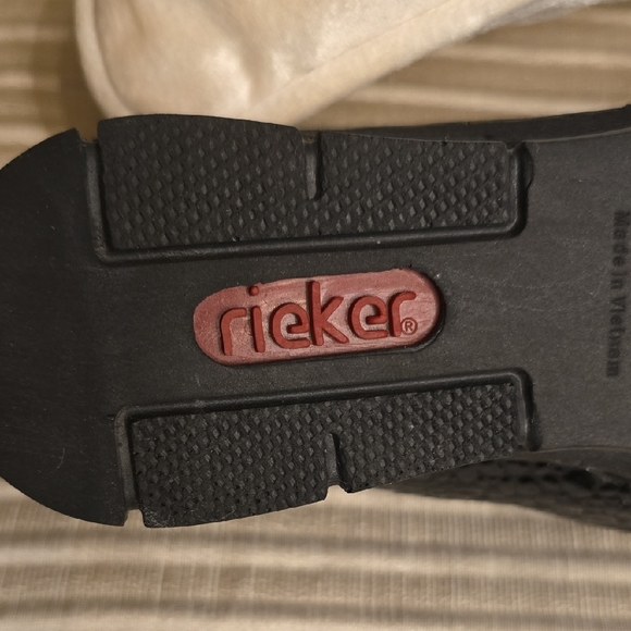 Rieker Black Loafers with Textured Finish - Picture 9 of 11